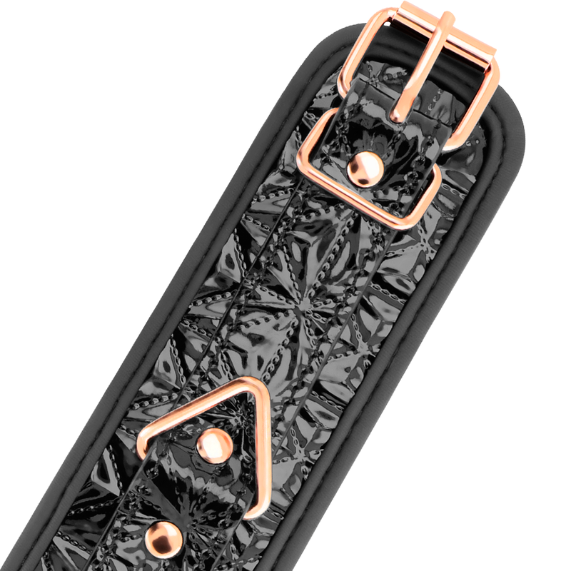 Menottes BDSM Cuir Vegan Métal Sans Nickel Rembourrées - Begme Black Edition