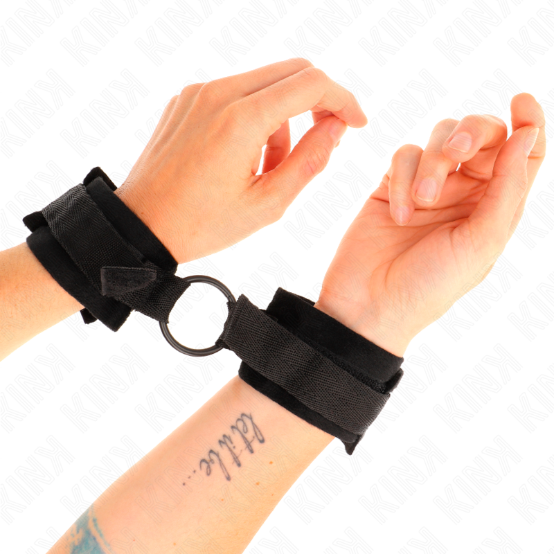 Menottes BDSM Débutant Fourrure 25 cm O-Ring Ajustables - Kink