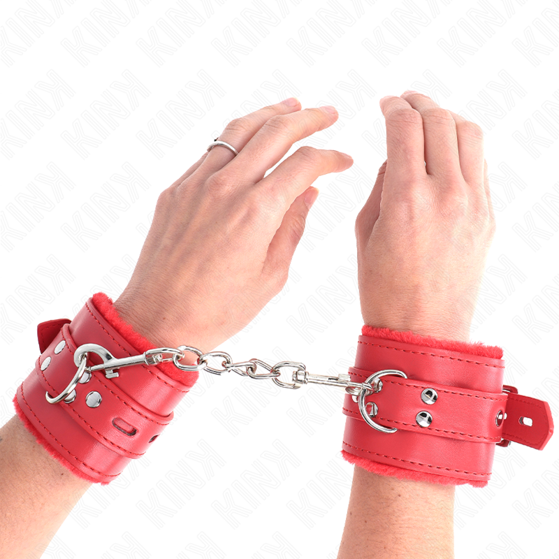 Menottes BDSM Kink Doublées Fourrure - Trous Carrés Réglables